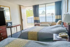 Super Inn And Suites - Rom
