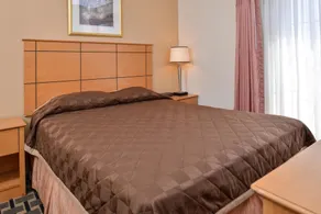 Americas Best Value Inn and Suites St. Cloud - Chambre