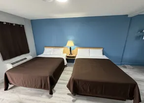 Budget Inn - Chambre