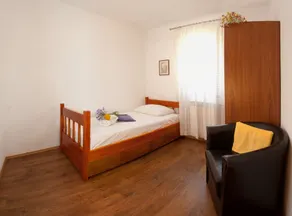 Villa Lukrecia - Stone Villa with Pool & Sea Views I Supetar, Brač - Zimmer