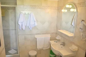 Palm Village - Baño