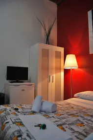 Core De Roma Suites - Room