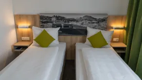 Highway Hotel - Chambre