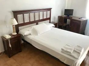 Hotel Su Meriagu - Room
