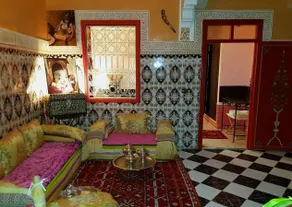 Riad Konouz - Sitteområde i lobbyen