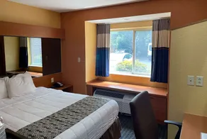 Microtel Inn & Suites Newport News - Habitación