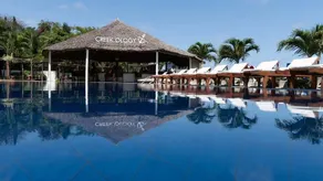 CityBlue Creekside Hotel & Suites - Pool