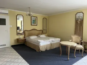Hit Hotel - Chambre