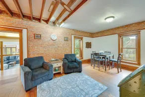 Historic Wisconsin Retreat on 26-acre Property! - Innenbereich