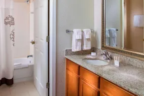 Sonesta ES Suites Birmingham Homewood - Salle de bain