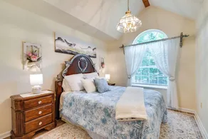 Hot Tub, Game Room & Fire Pit: Pocono Summit Home! - Innvendig