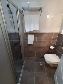 Burak Apart - Bathroom