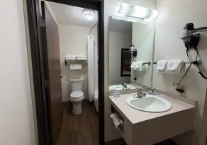 SureStay by Best Western Albuquerque East I-40 - Salle de bain