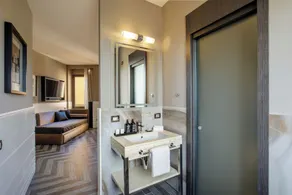 The Tribune, part of JdV by Hyatt - Bathroom