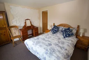 Merlin Cottages - Zimmer