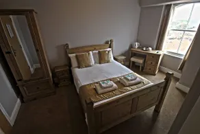 The Resolution Hotel - Habitación
