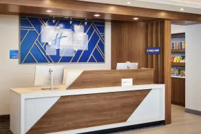 Holiday Inn Express & Suites Kitchener Southeast by IHG - Réception