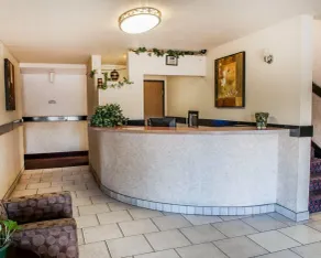 Rodeway Inn Espanola - Hall