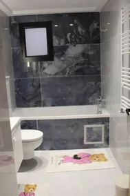 Charming 2-Bedroom Apartment in Tunis with City Views - Bad