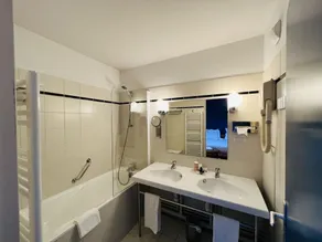 Hôtel Le Pré Saint Germain Louviers - Salle de bain