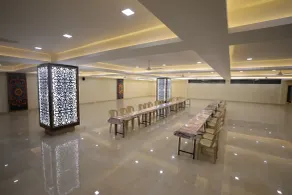 VL Patil Stays & Banquets - Restaurant