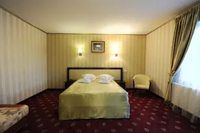 Hotel Mondial - Baia - Rom