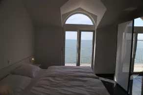 mk apartments nin - Room