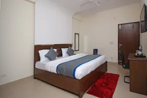 SURYA PALACE o - Room