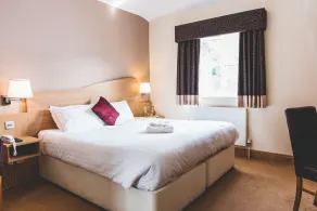 The Queensgate Hotel - Room