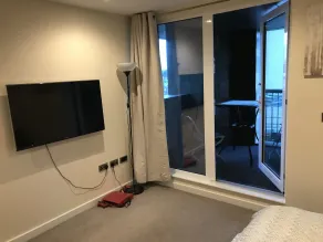 Chelmsford Service Apartment - Room