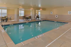 Holiday Inn Express Hotel & Suites St. Louis West-O'Fallon by IHG - Piscine