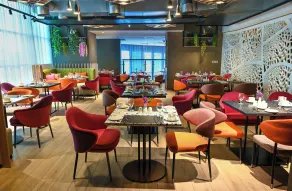 La Quinta by Wyndham Abu Dhabi Al Wahda - Restaurant