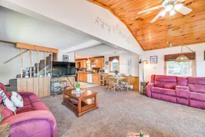 Cottage on Lamoka Lake w/ Deck, Grill & 3 Kayaks - Interiør