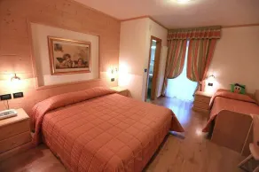 Hotel Chalet Alaska - Zimmer