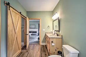 Tallassee Creekside Cabin w/ Forest Views! - Interiør