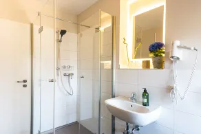 Klostergartenhotel Marienfließ - Bathroom