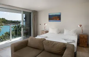 Mariner Apartments - Room