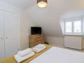 Flat 6 - Camera