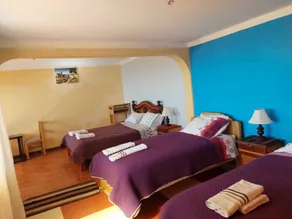 Hostal Tawri - Room