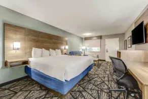 Clarion Pointe Huntsville West - Room