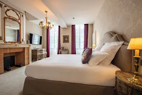 Hôtel de la Poste à Avallon, Bourgogne - Værelse