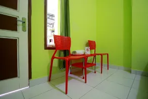RedDoorz Syariah at Sherren Guest House Lubuk Linggau - Room