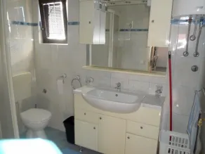 Piano - Bathroom