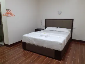 Meaco Royal Hotel- ILagan - Room