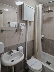 Hotel Djerdan - Bathroom