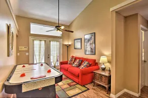 Cocoa Beach Paradise: Screened Pool, Patio + Games - Interiør