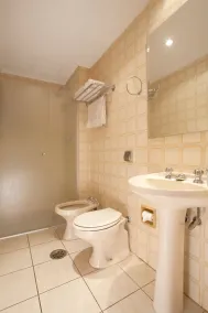 Hotel Moncloa - Bathroom