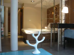 AB Design Suites - Room