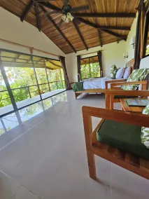 Drake Bay Greenleaf - Room