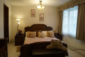 Apartamentos Comodos Cerca del Aeropuerto - Chambre